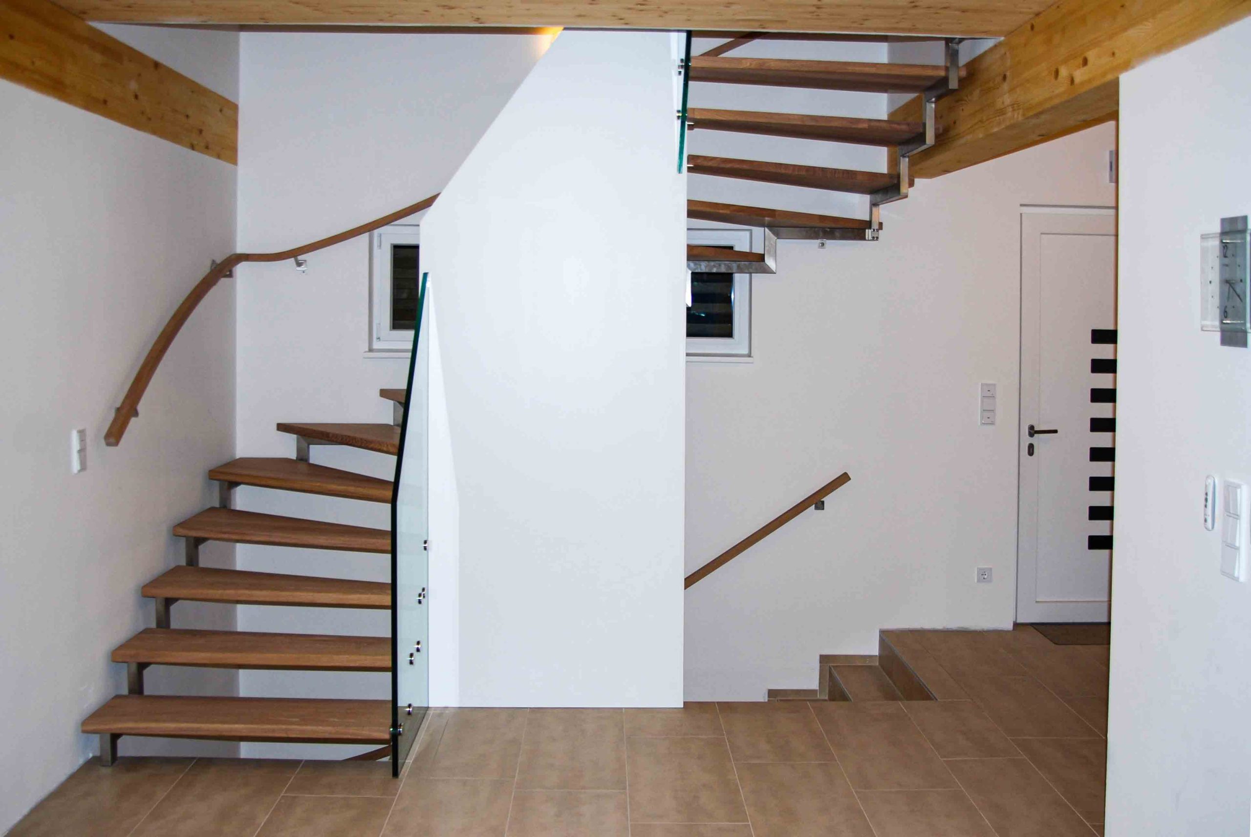 Stiege mit Betonstiegenverkleidung bild von oben